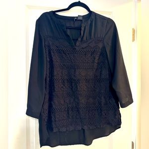 Women’s New Directions Large black lace overlay blouse
